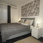 Fabry Riva Апартаменты *