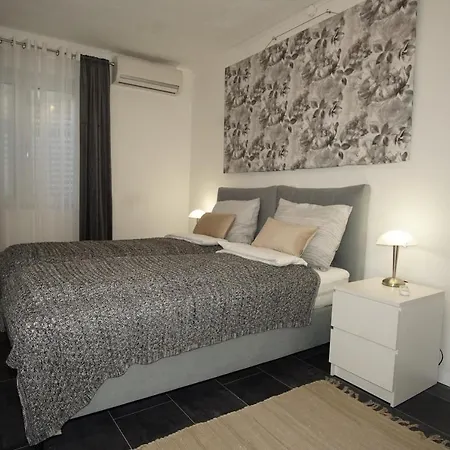 Fabry Riva דירה *